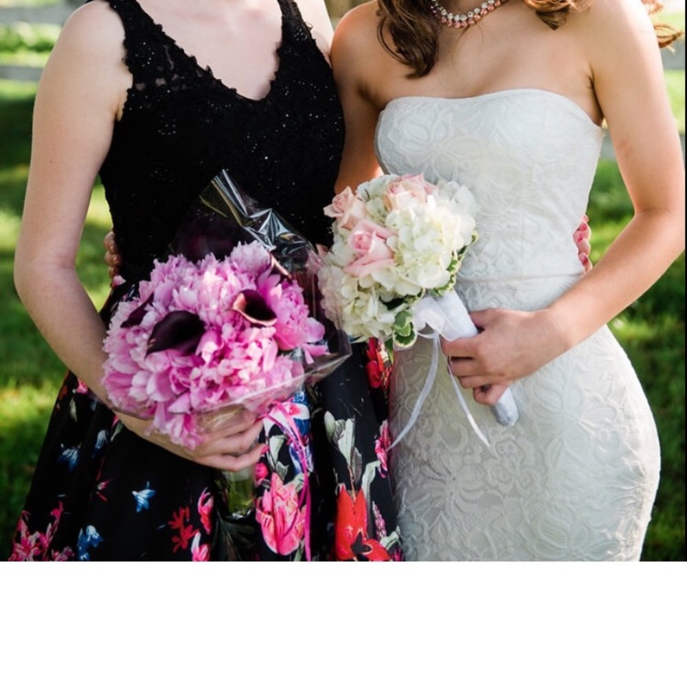 Beautiful Windsor white prom dress